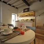 32 Camerecaffe Bed & Breakfast 4*