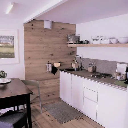 Bed and Breakfast 32 Camerecaffe Παβία